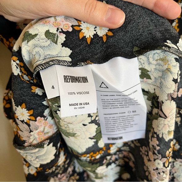 Reformation Guava Dress in Botanical - Picture 2 of 5